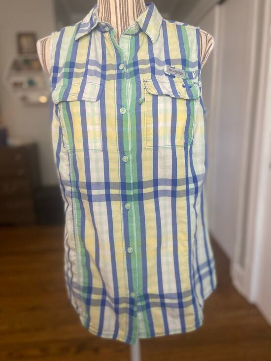 Columbia Tops - Columbia green and blue plaid sleeveless button front ladies top